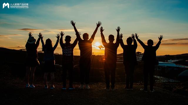 Uber、Airbnb等共享经济初创企业，如何找到第一批种子用户？